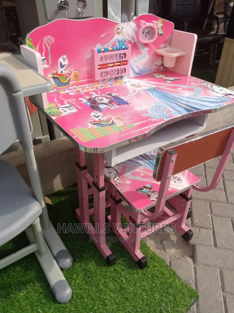 Kid's Study Desk