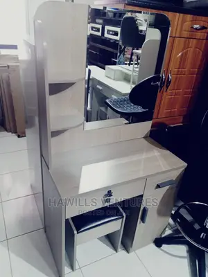 Ven Dressing Mirror