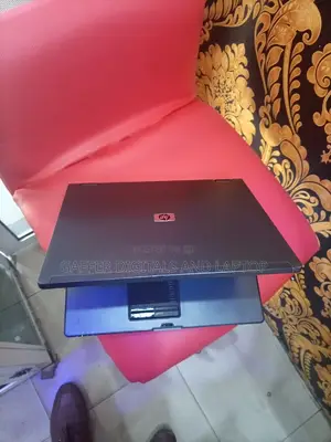 New Laptop HP Compaq 8510p 2GB Intel Core 2 Duo HDD 140GB