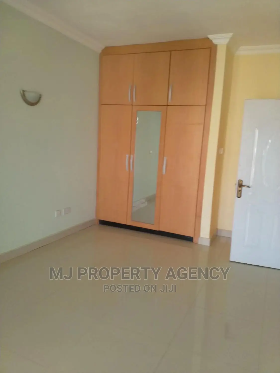 3bdrm Townhouse / Terrace in Community 25 Hfc, Tema Metropolitan