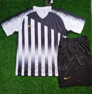 Nike Set of Jerseys
