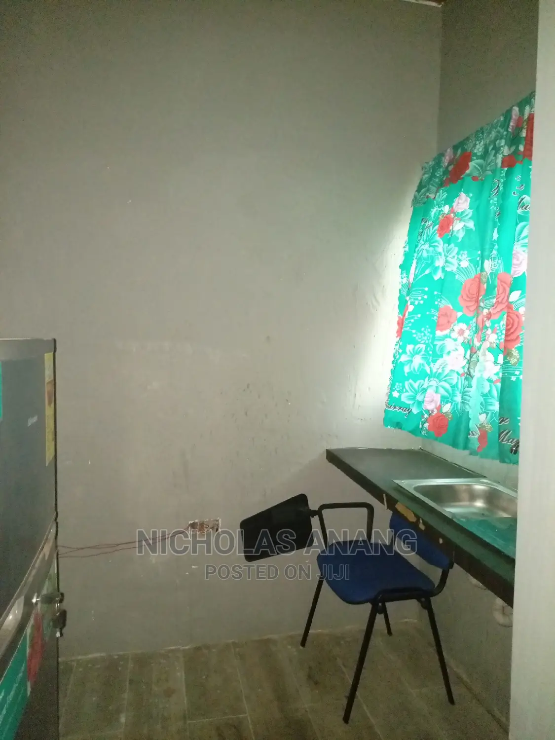 1bdrm House in New Town for rent