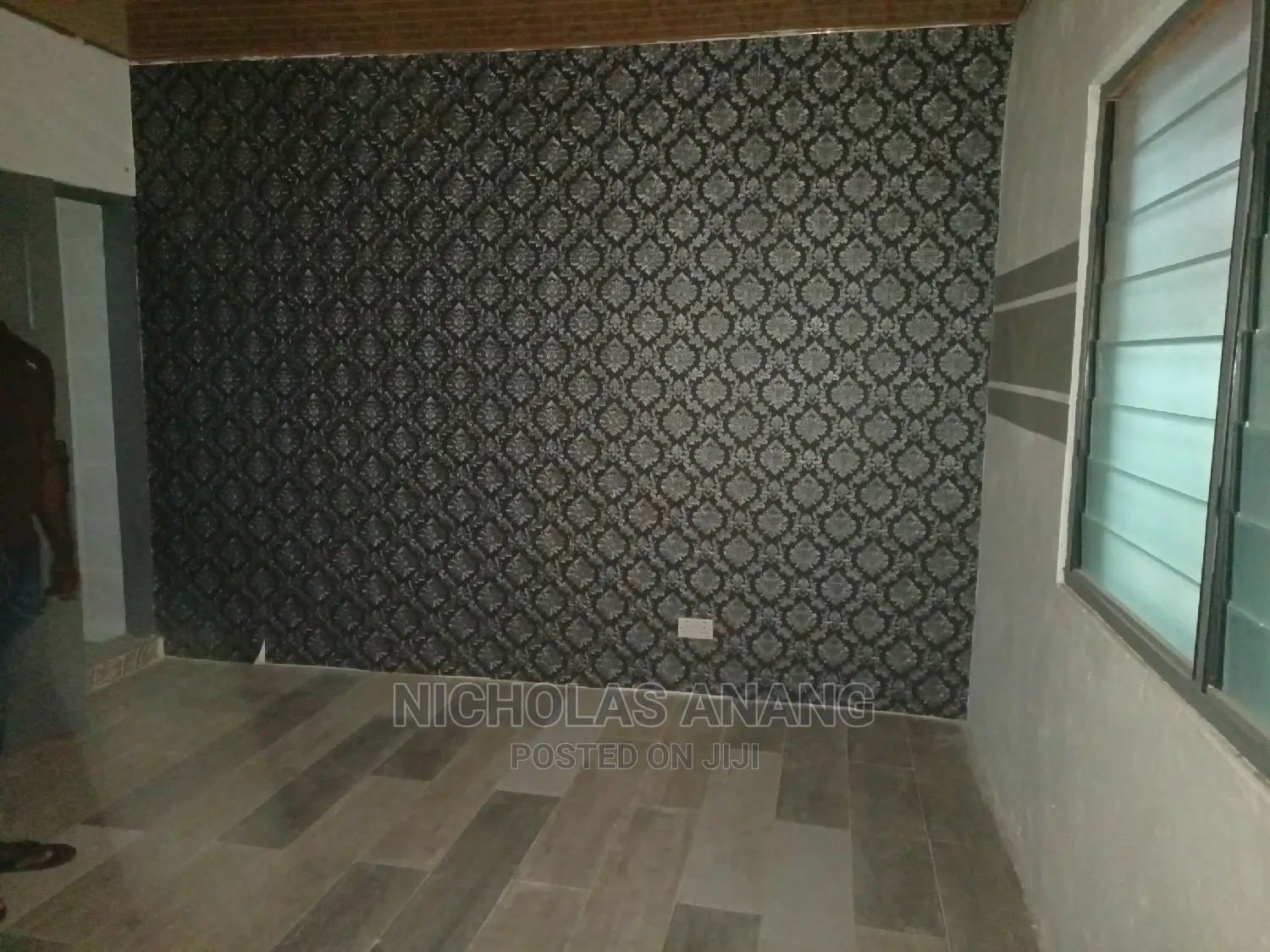1bdrm House in New Town for rent