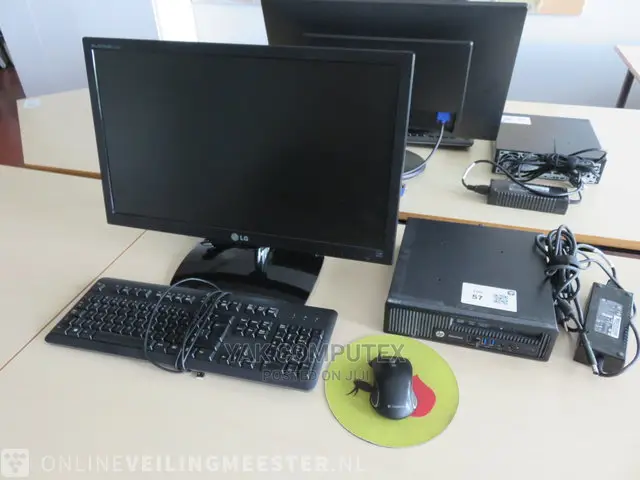 Desktop Computer HP EliteDesk 800 8GB Intel Core I5 HDD 500GB