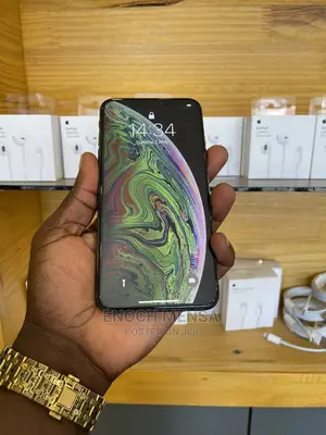 New Apple iPhone XS Max 64 GB Black