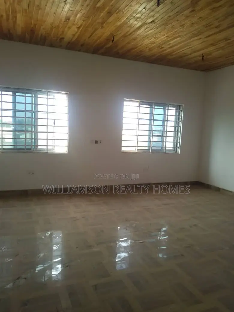 4bdrm Duplex in Regimanuel Estate, Spintex for rent