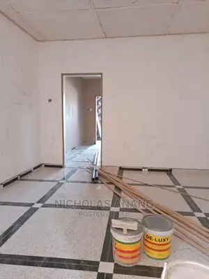 1bdrm House in New Town for rent