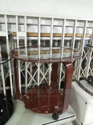 3 Legs Table