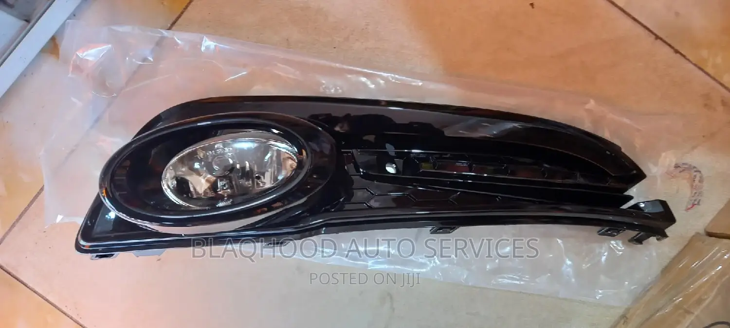 Honda Civic 2013-2015 Fog Light and Cover Pair Available