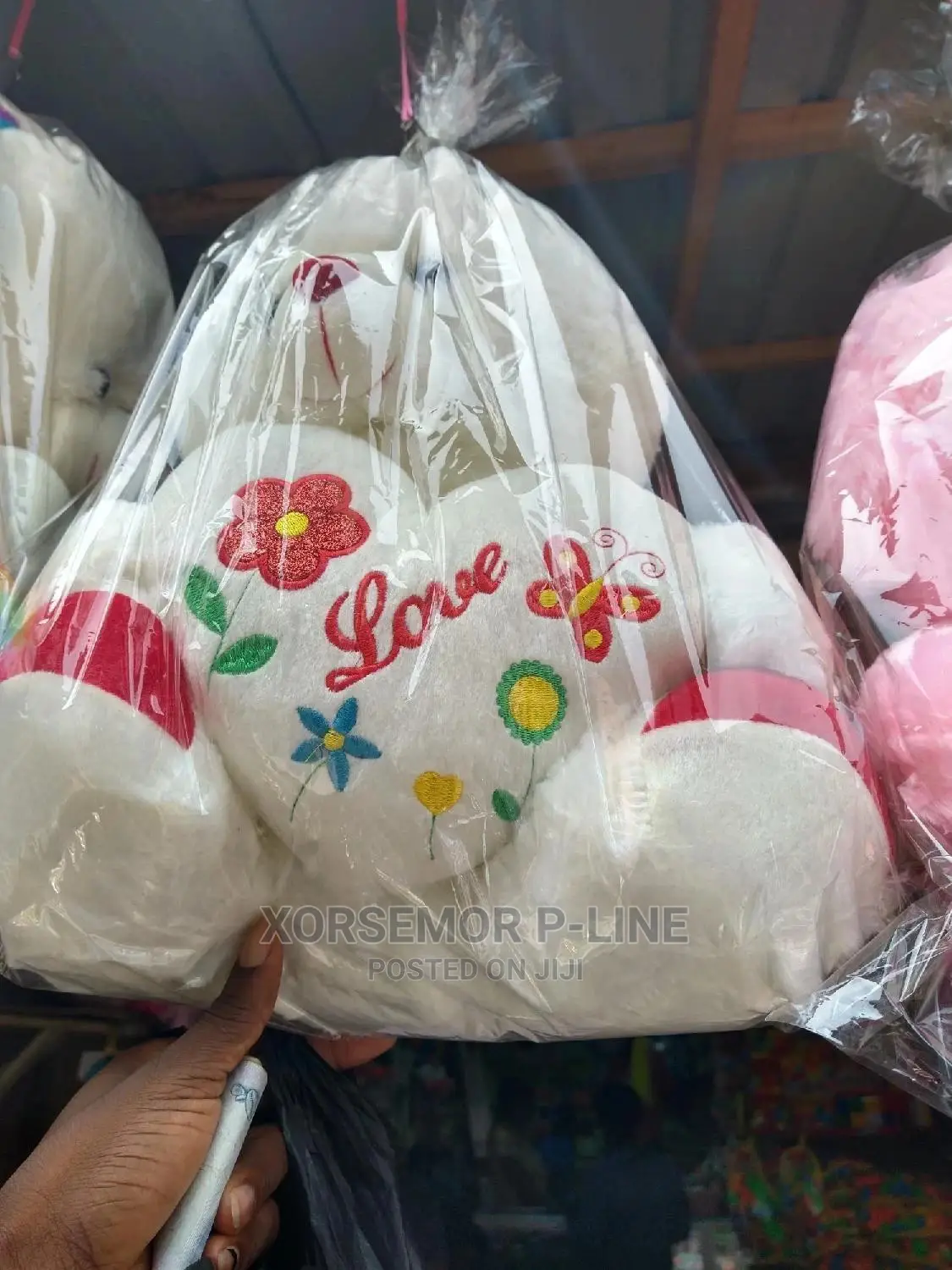 Cream Bonny Teddy Bear
