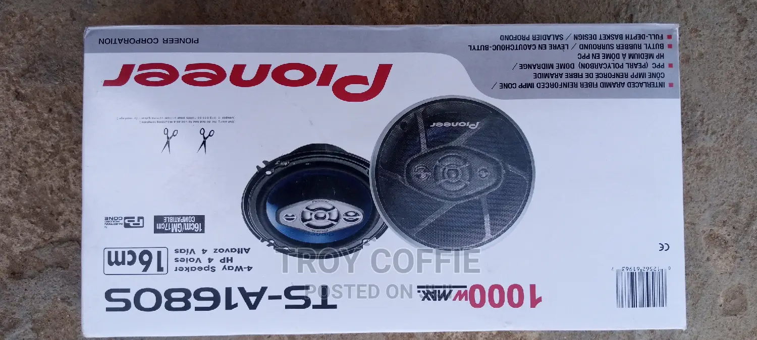 Car Speakers Pioneer 640maxwatt in East Legon Vehicle Parts