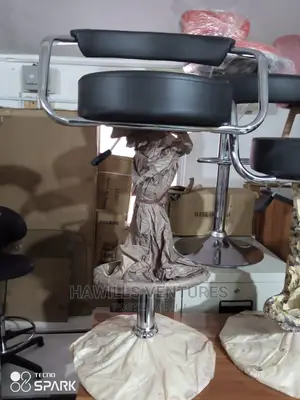Rotating Bar Chair