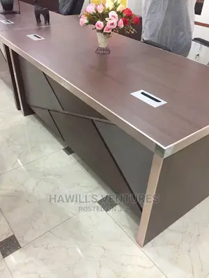2023 Executive Modern Desk