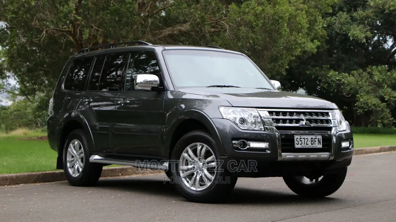 Car Rental Rent a Landcruisers V8 for Weddings and Airport