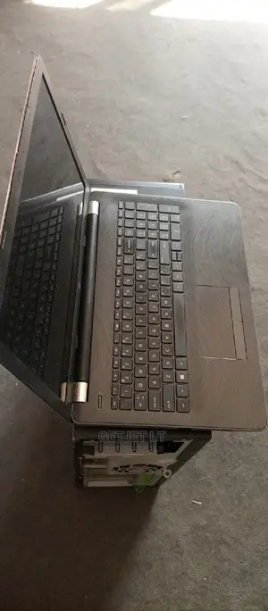Laptop HP Pavilion TouchSmarT 15 4GB AMD A10 HDD 500GB