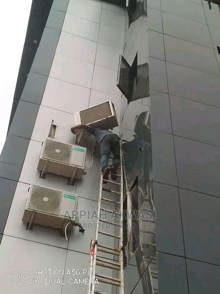 Airconditioner Technicians