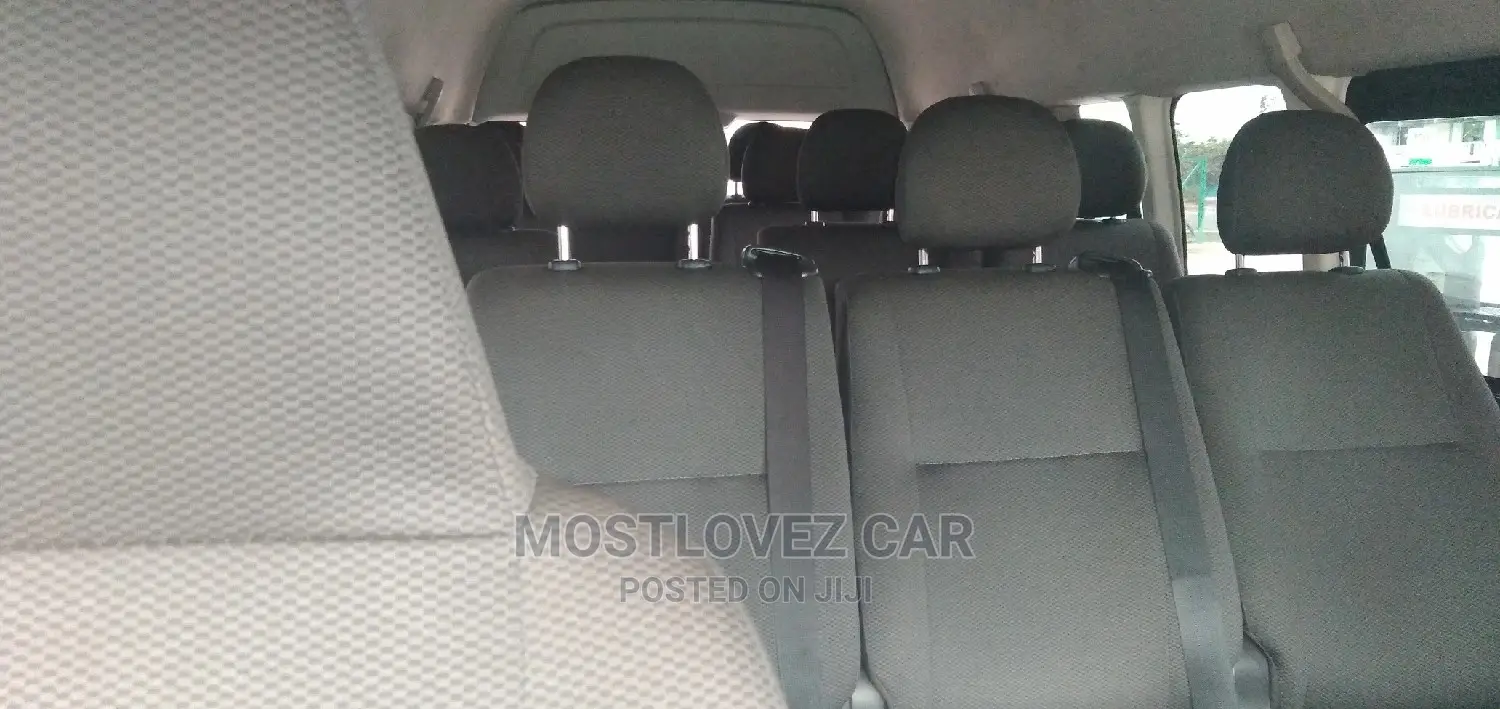 Toyota Hiace Buses for Rent in Ghana? Minibuses for Rent