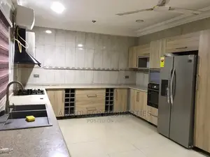 5 Bedrooms House for Rent Spintex