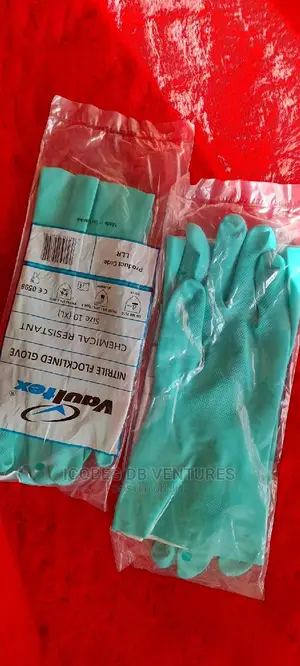 Industrial Nitrile/Utility Gloves