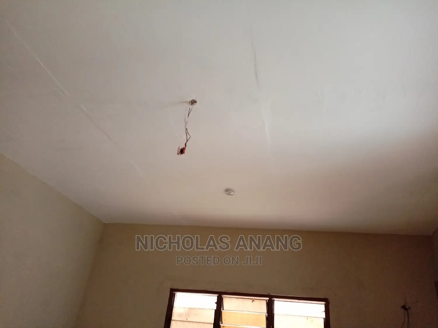 1bdrm House in New Town for rent