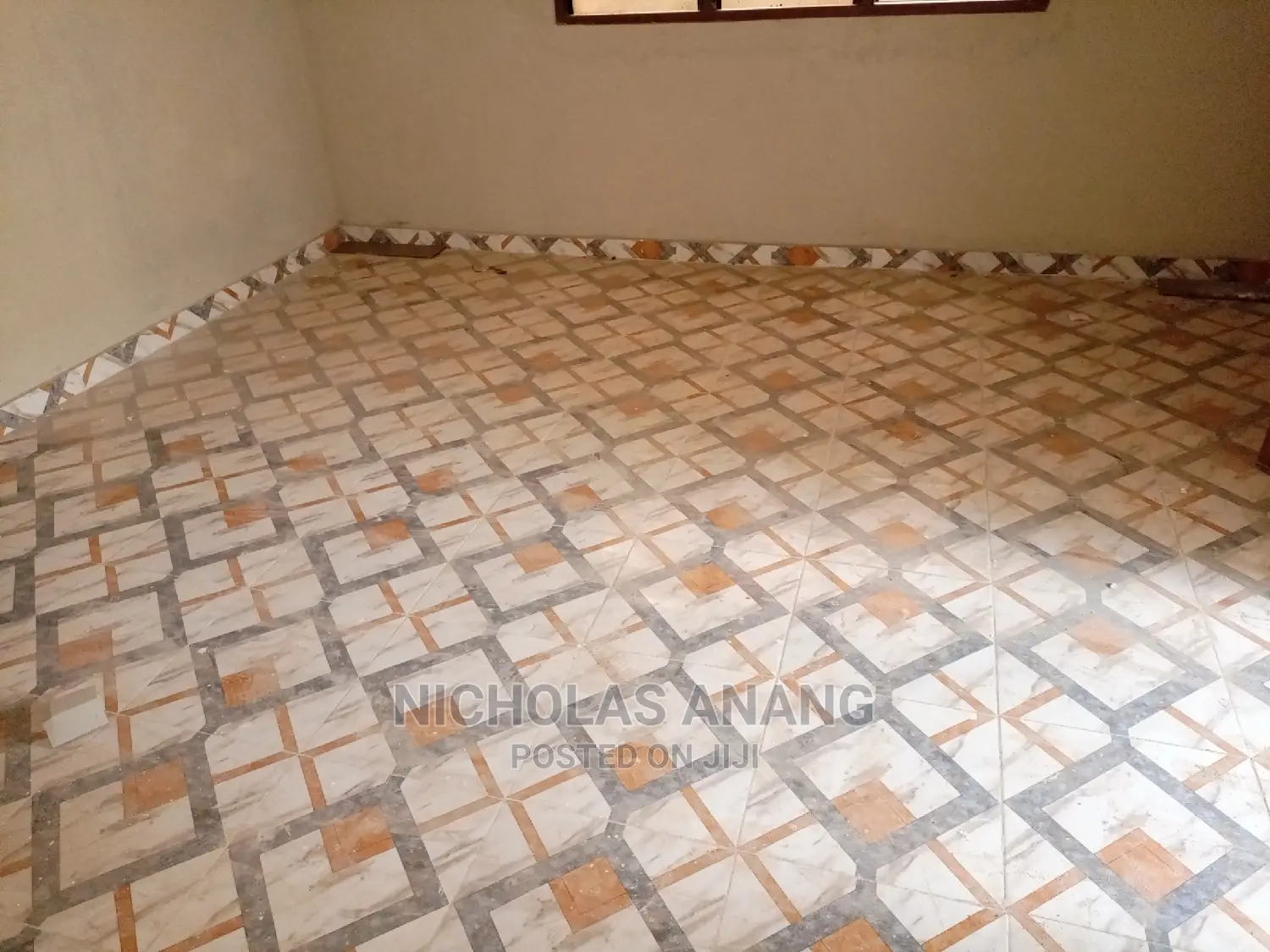 1bdrm House in New Town for rent