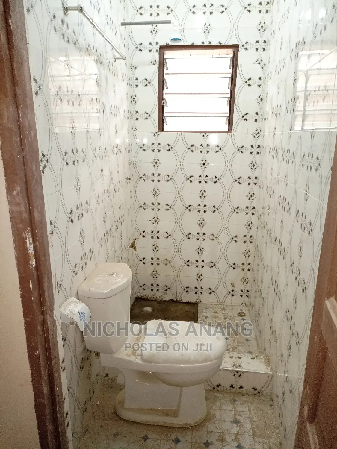 1bdrm House in New Town for rent