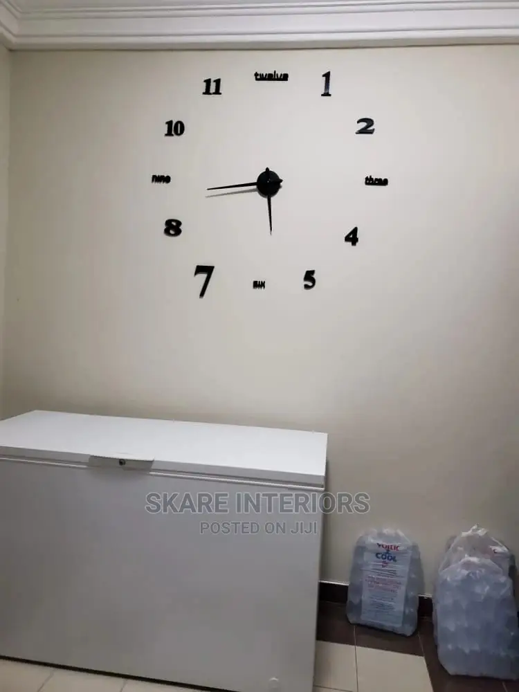 Reflective Wallclocks