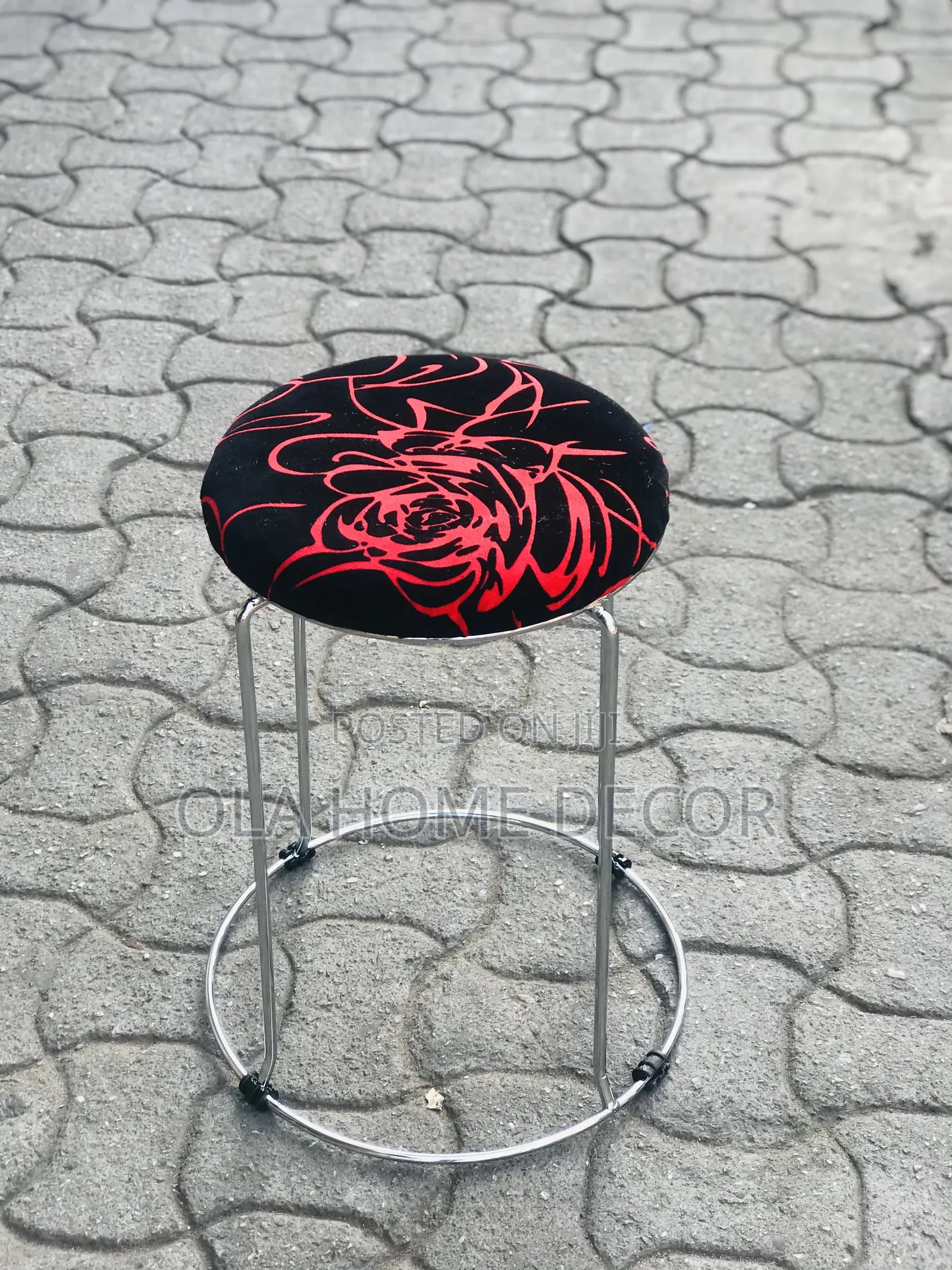 Chair ( Round Metal Chair )