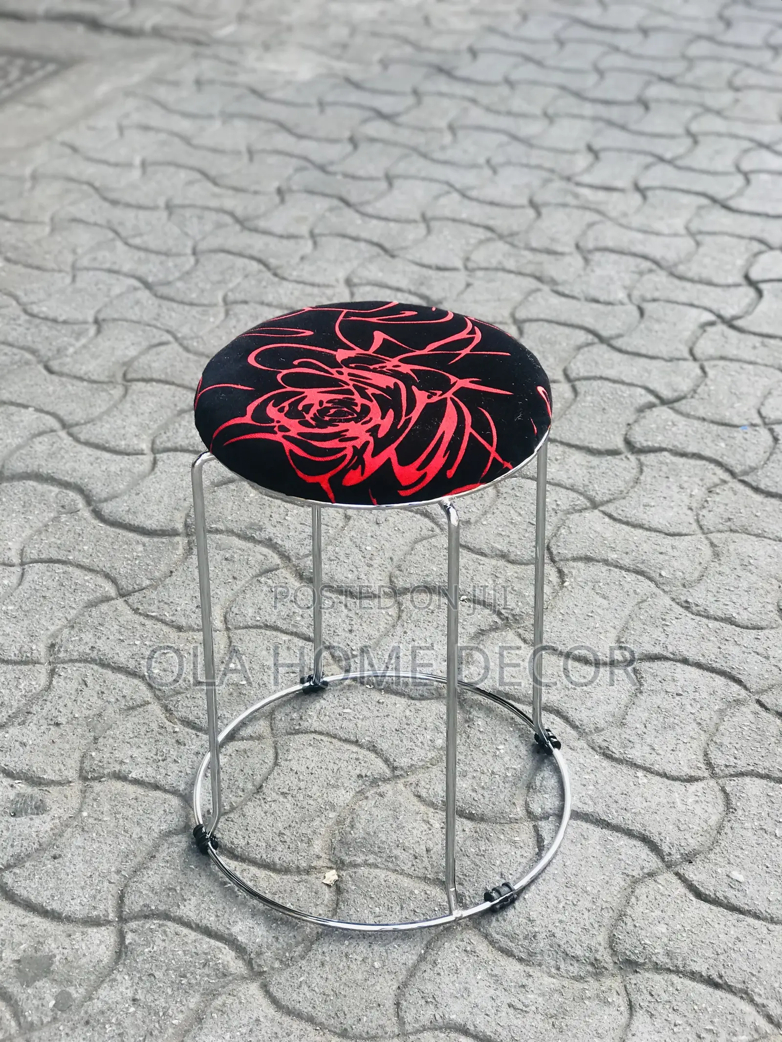 Chair ( Round Metal Chair )