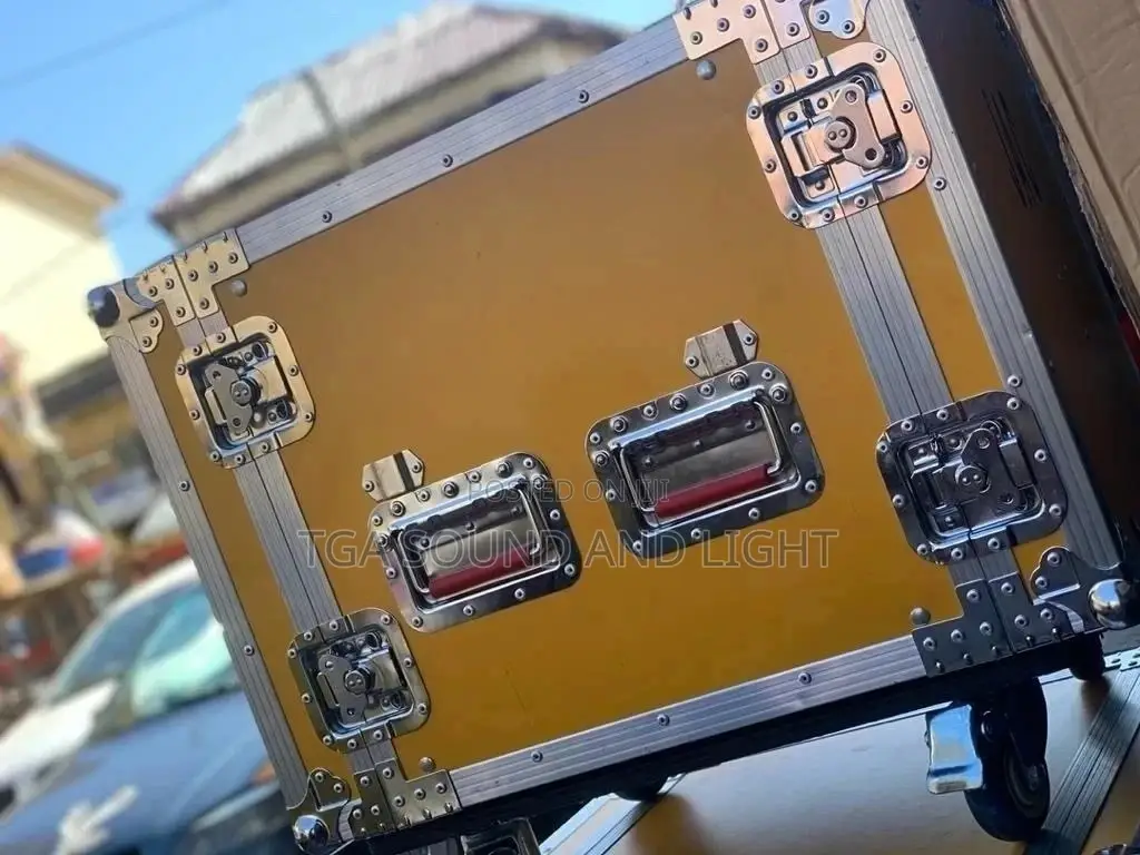 Jac 10u- 10 Space Amp Rack - Road Flight Case W/Casters