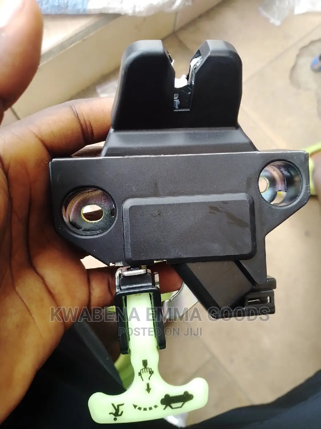 Toyota Corolla, Yaris and Camry Boot Locker 2000 to 2018
