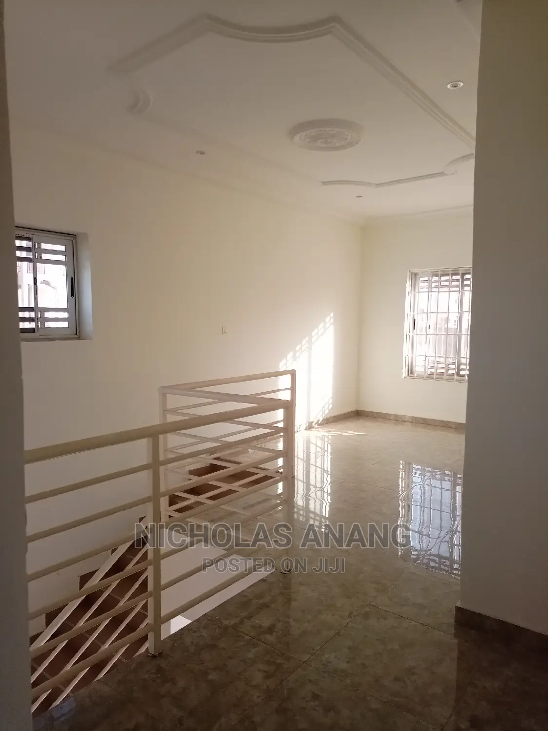 3bdrm House in New Town for rent