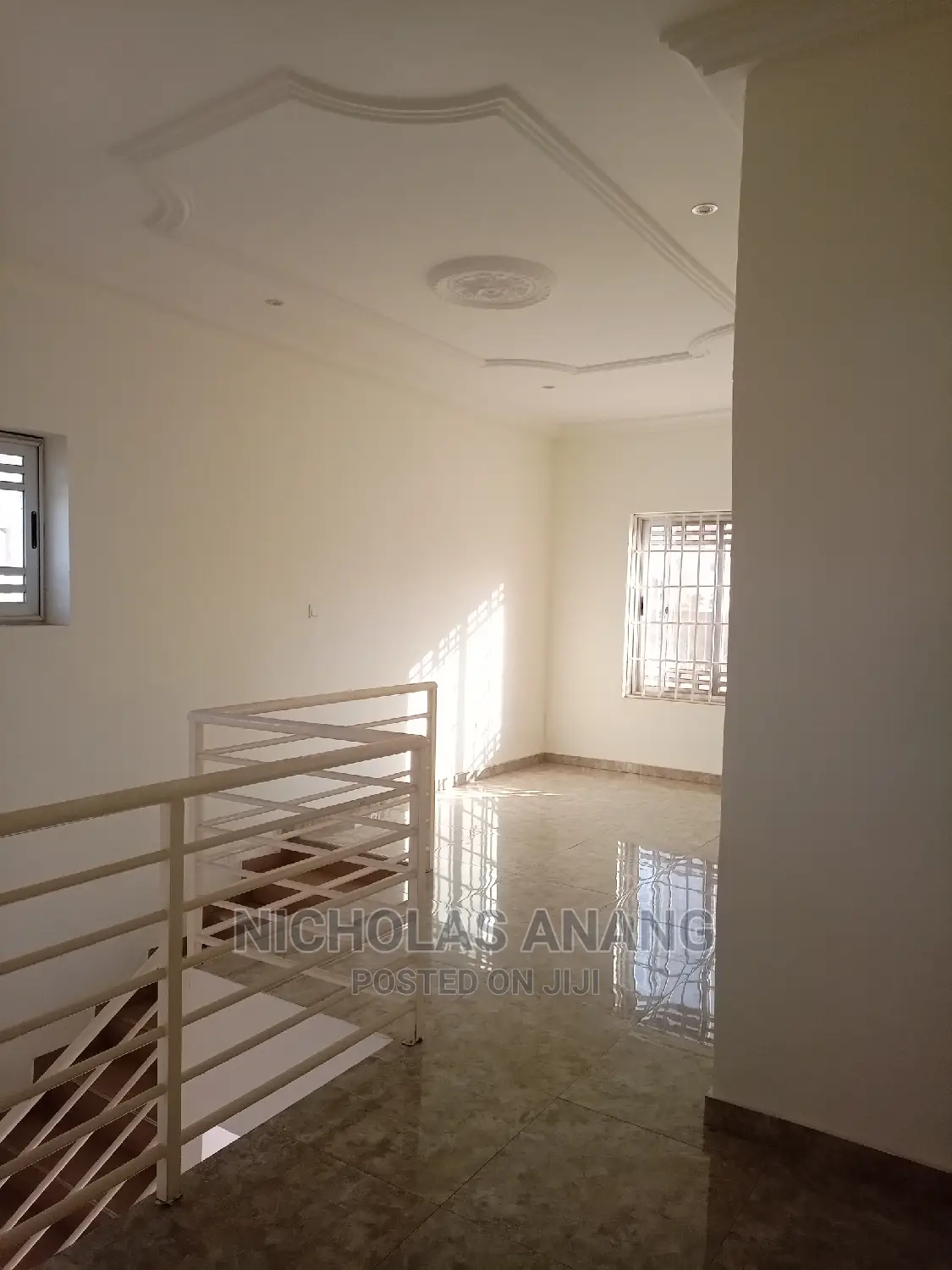 3bdrm House in New Town for rent
