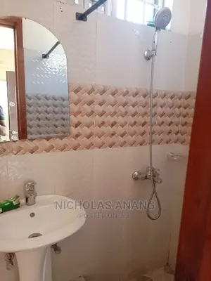 3bdrm House in New Town for rent