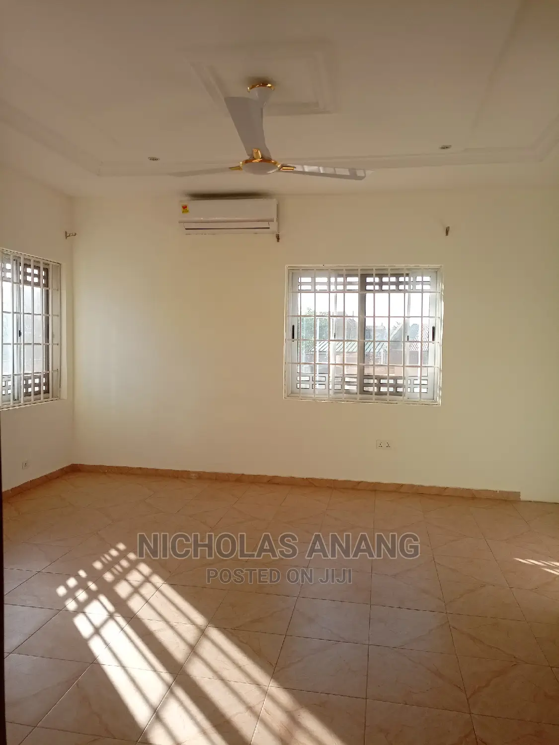3bdrm House in New Town for rent