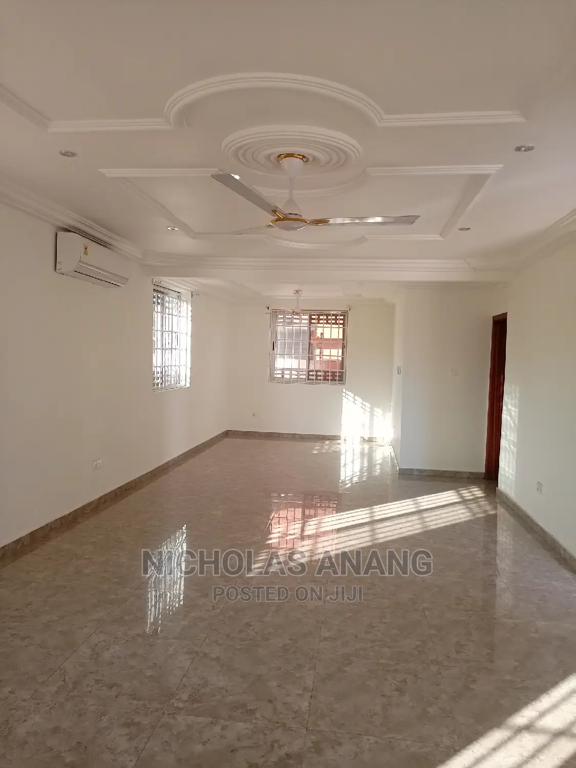 3bdrm House in New Town for rent