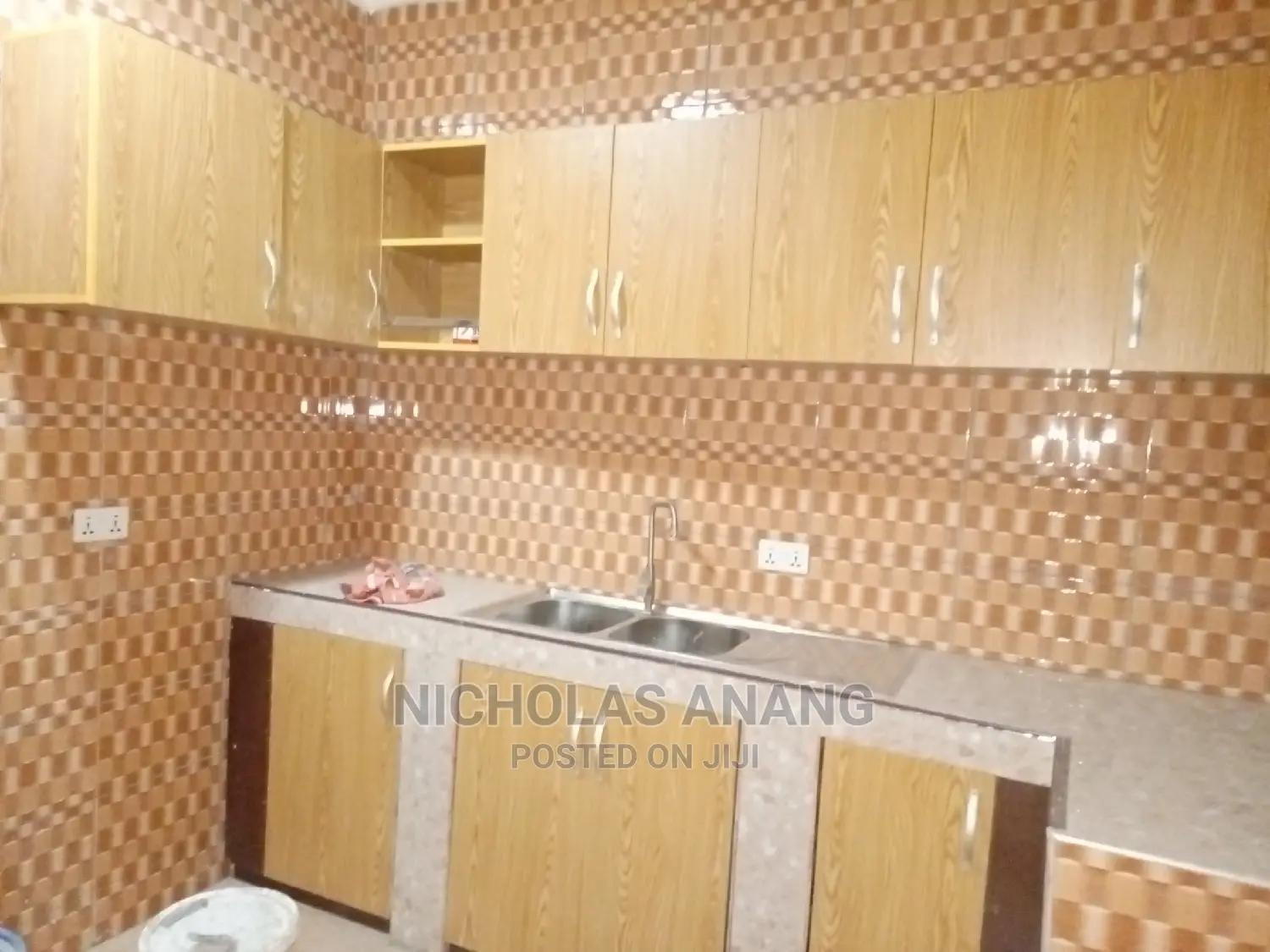 A Luxury 3 Bedroom Self Compound for Rent at Bush Road