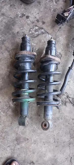 Honda CR-V 2002-06 Brand New and Home Used Back Shocks Pair