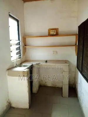 1bdrm Block of Flats in Nkpa Properties, Tamale Municipal for rent