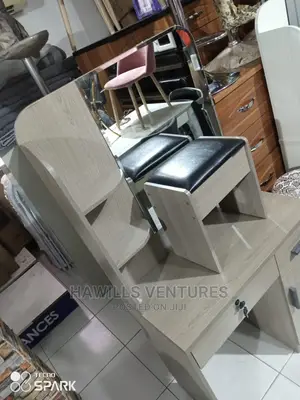 Vanity Dressing Table With Table