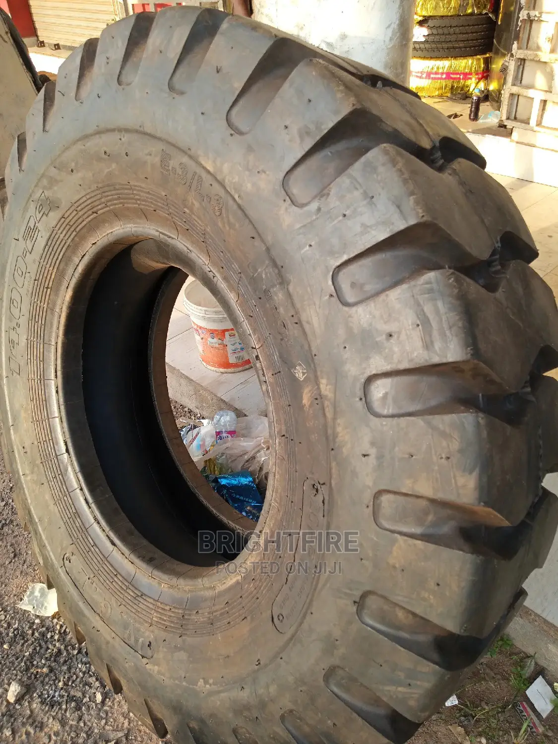 14.00-24 Machine Tire VGL