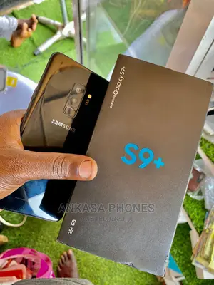 New Samsung Galaxy S9 Plus 64 GB Black
