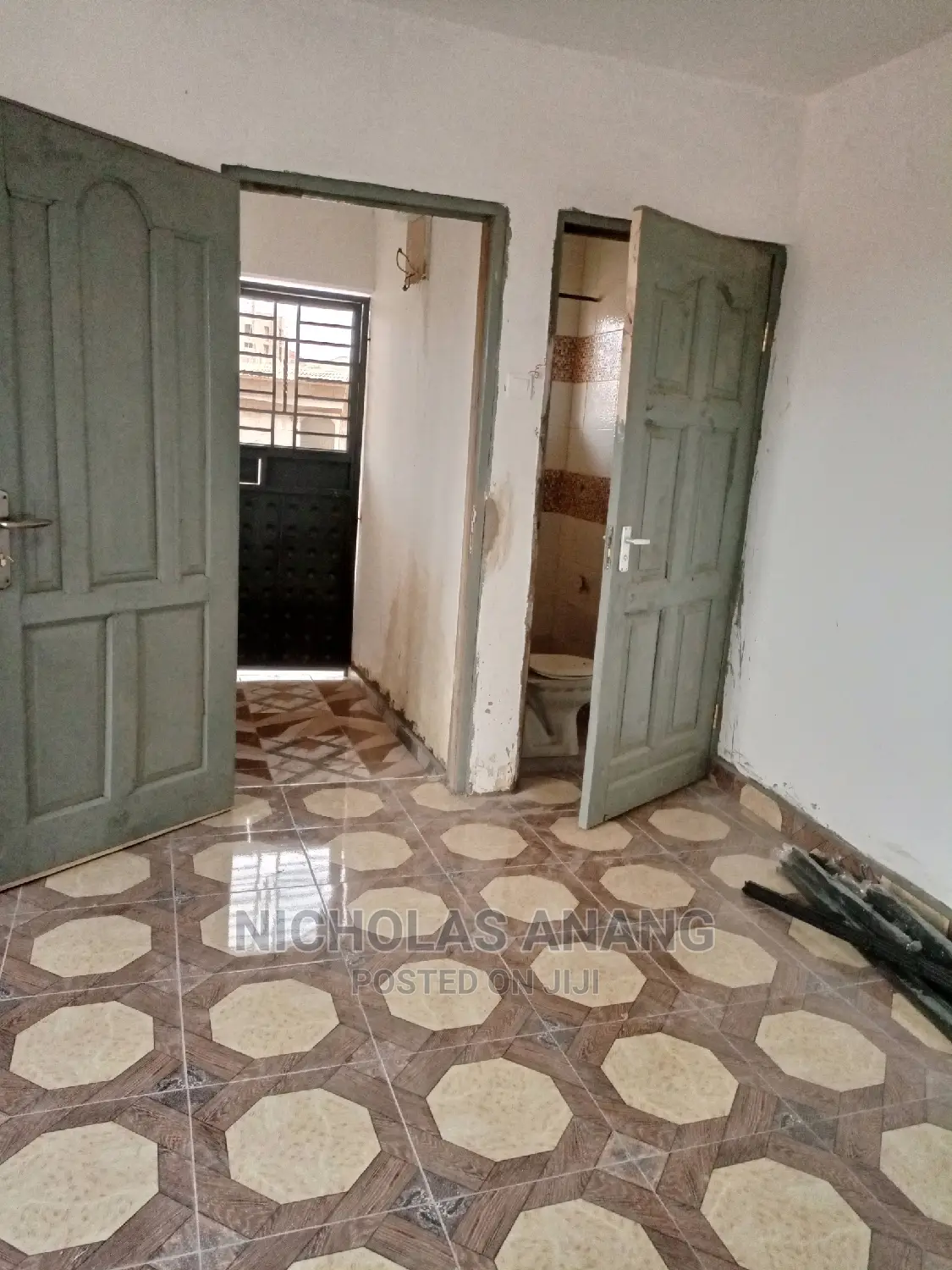 1bdrm House in New Town for rent