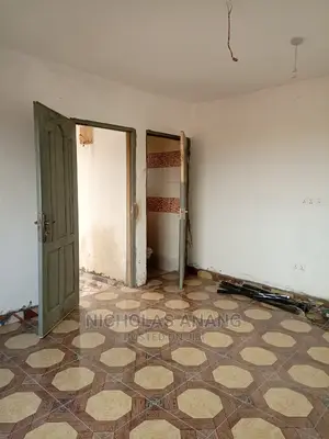 1bdrm House in New Town for rent