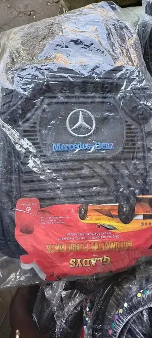 Mercedes Benz C Classe, E Classe, Ml, Brand New Floor Mat/Carpets Set