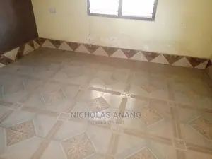 1bdrm House in New Town for rent