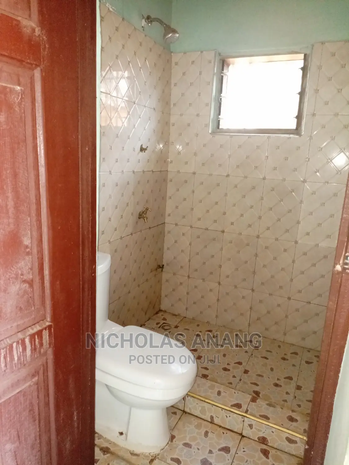 1bdrm House in New Town for rent