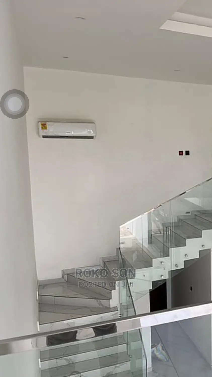 4bdrm Duplex in Dr Roko, American House for Sale