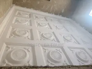 Br3fo) Ba P.O.P Ceiling And Deco