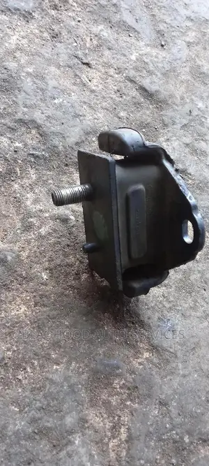 Brand New and Home Used Engine Seat for All Cars Available